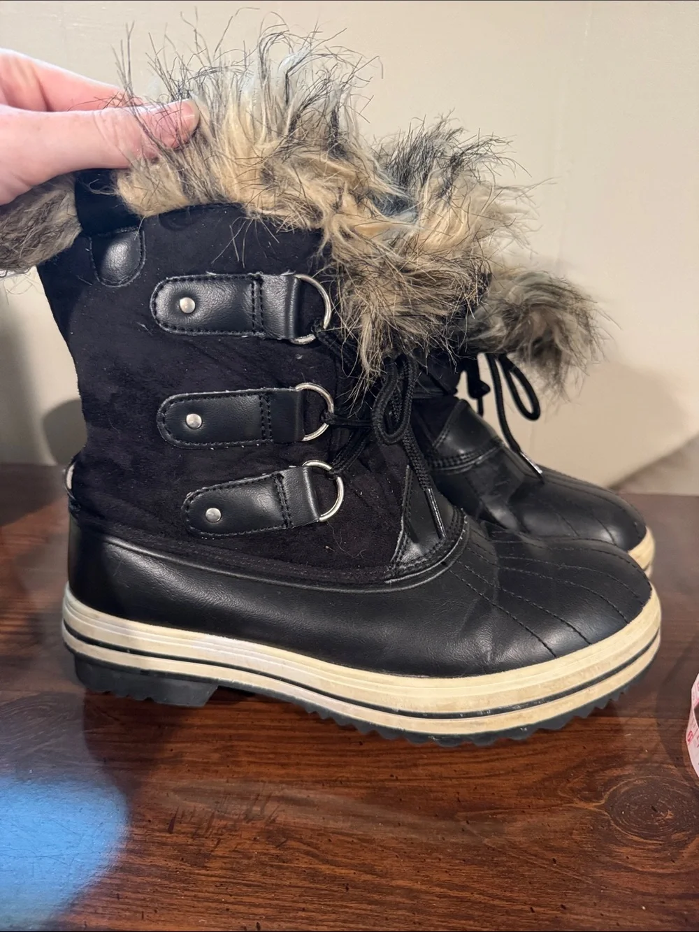 Polar Faux Fur Trim Black Winter Boots